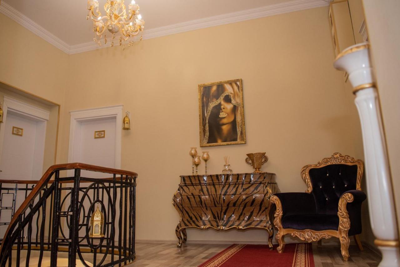 Otantik Shumen Hotel Buitenkant foto