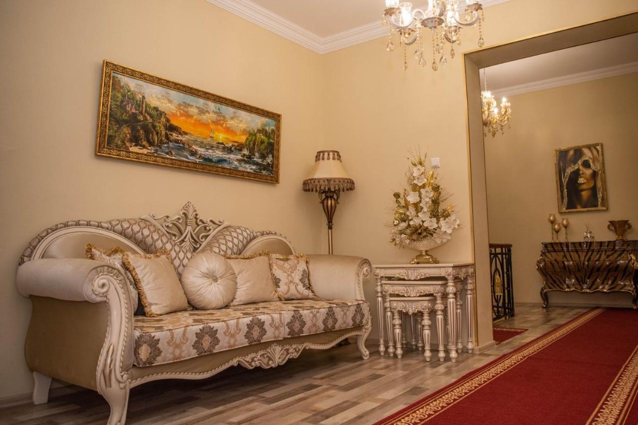 Otantik Shumen Hotel Buitenkant foto