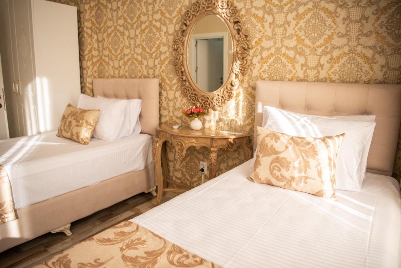 Otantik Shumen Hotel Buitenkant foto